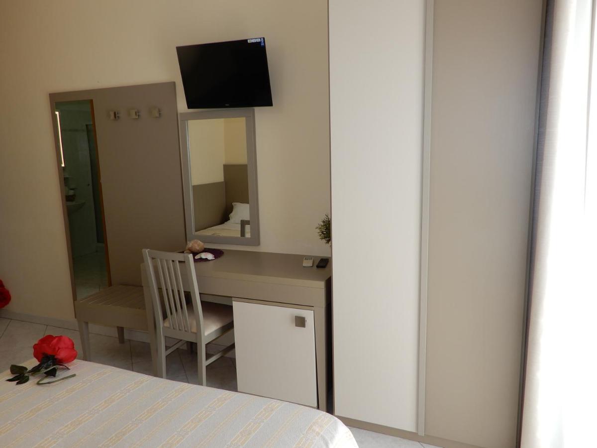 Hotel San Giorgio 瓦斯托 外观 照片