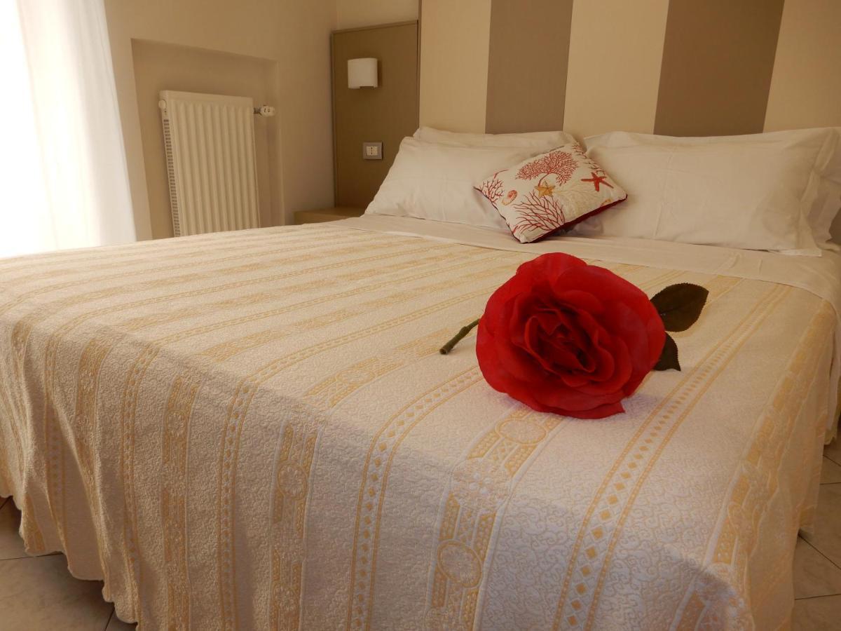 Hotel San Giorgio 瓦斯托 外观 照片