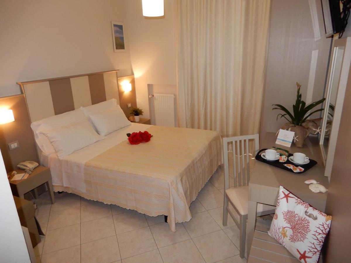 Hotel San Giorgio 瓦斯托 外观 照片
