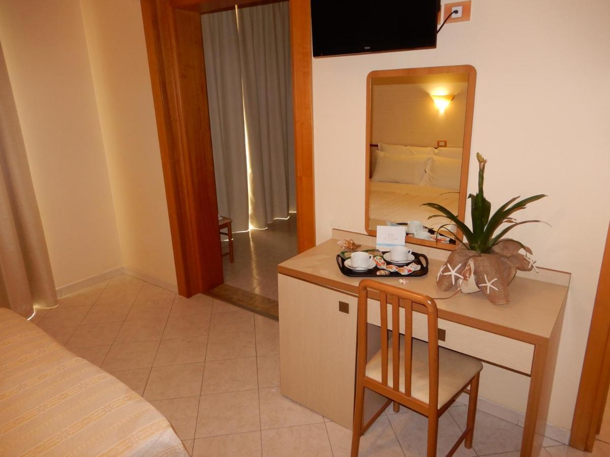 Hotel San Giorgio 瓦斯托 外观 照片