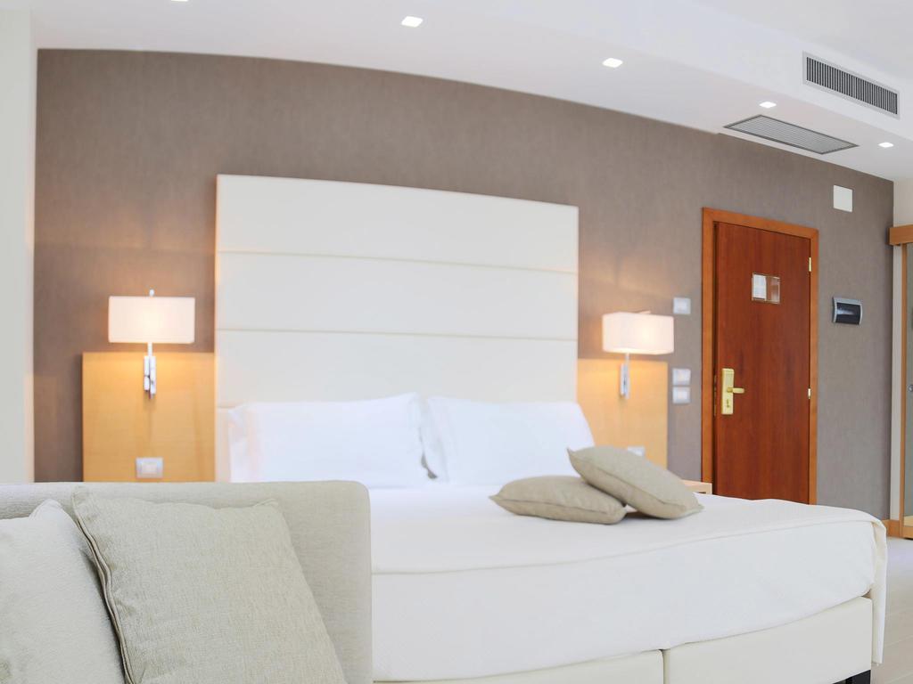 Hotel San Giorgio 瓦斯托 外观 照片