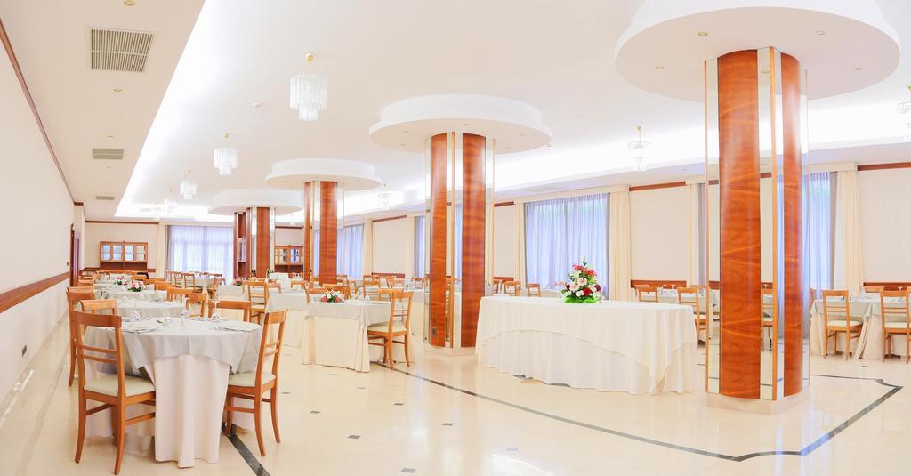Hotel San Giorgio 瓦斯托 外观 照片
