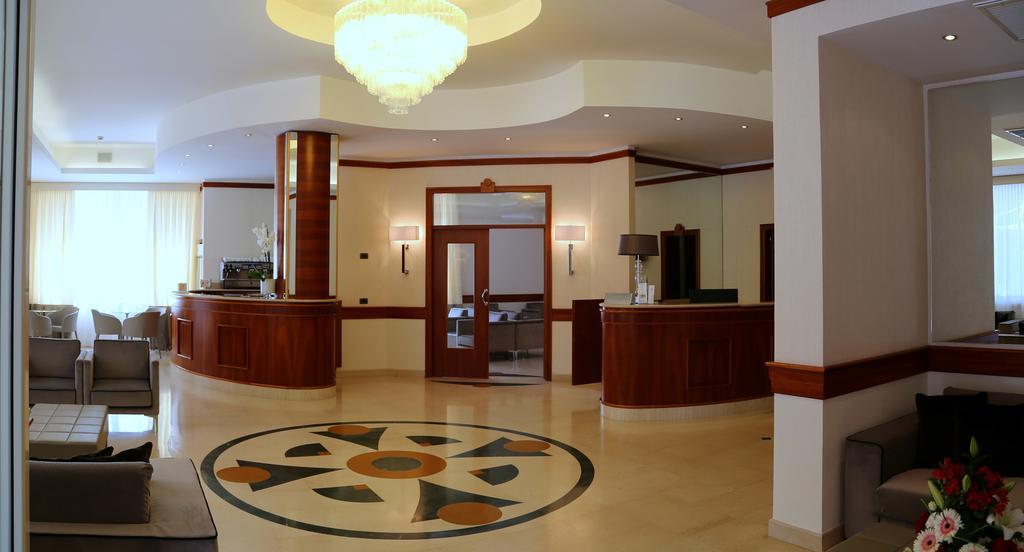 Hotel San Giorgio 瓦斯托 外观 照片