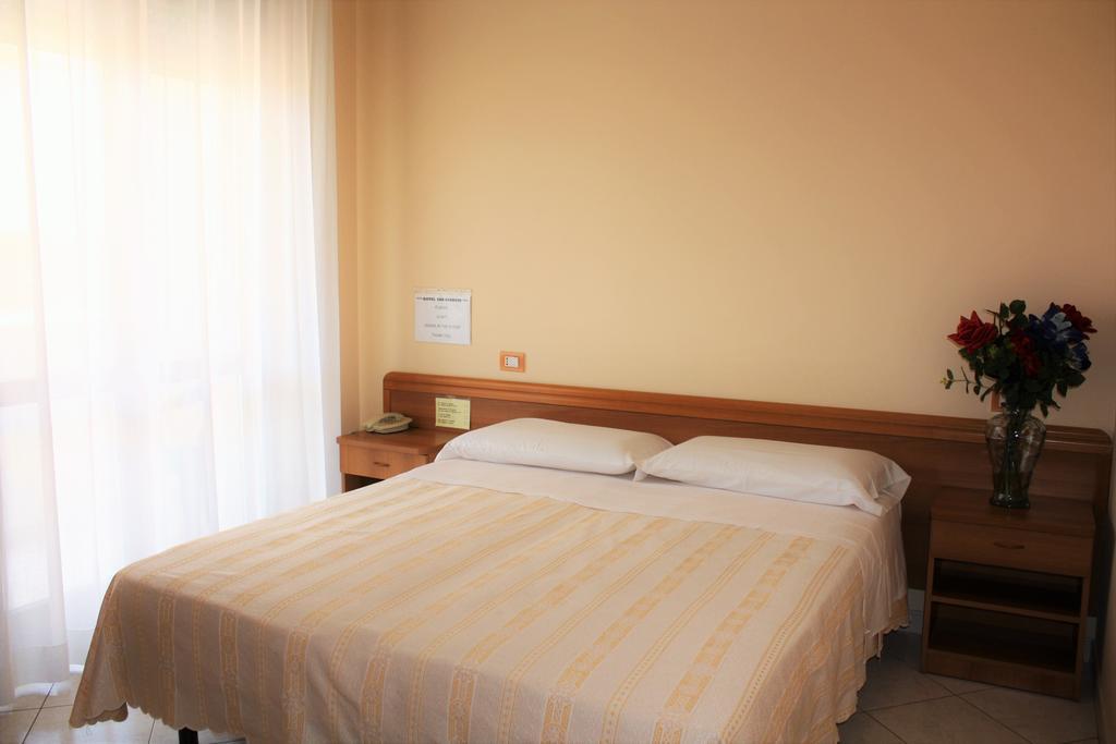 Hotel San Giorgio 瓦斯托 外观 照片