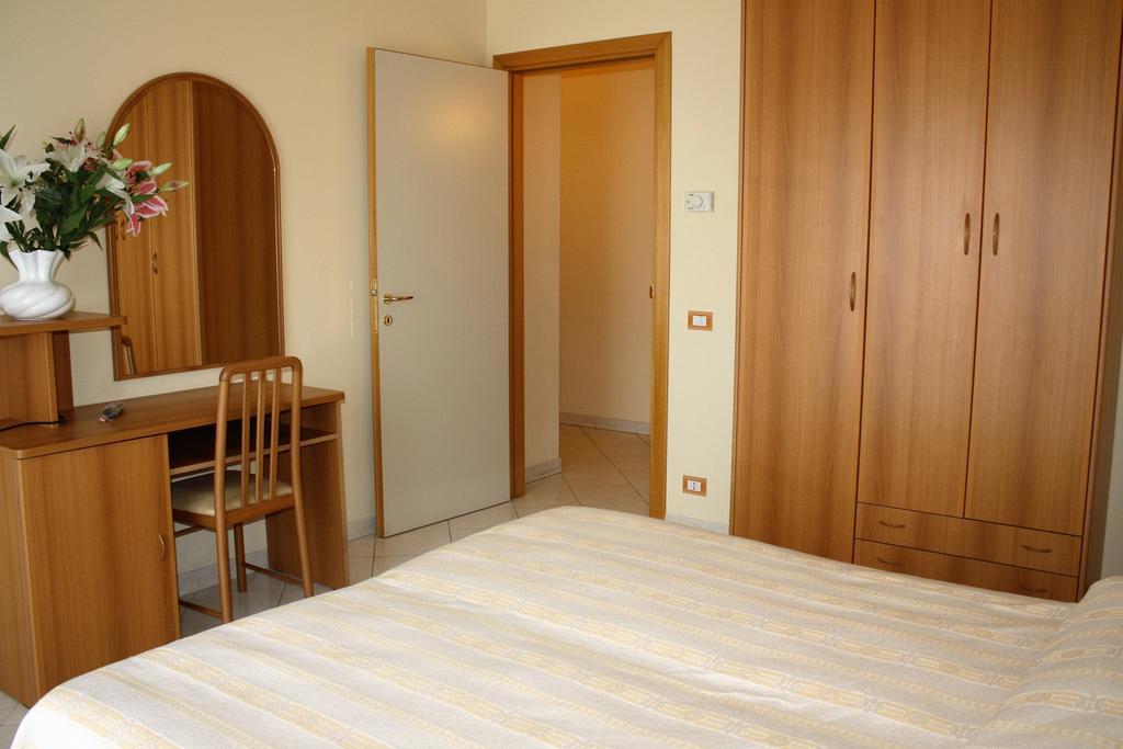 Hotel San Giorgio 瓦斯托 外观 照片