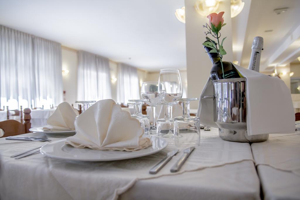 Hotel San Giorgio 瓦斯托 外观 照片
