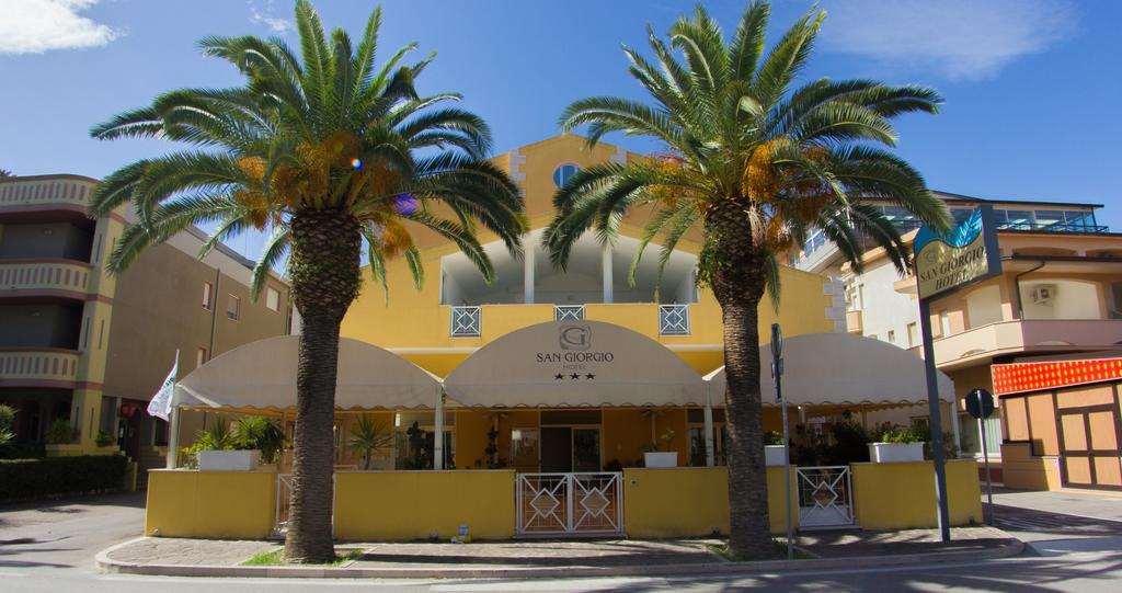 Hotel San Giorgio 瓦斯托 外观 照片